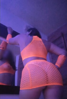 Esteffi una chica bella, complaciente